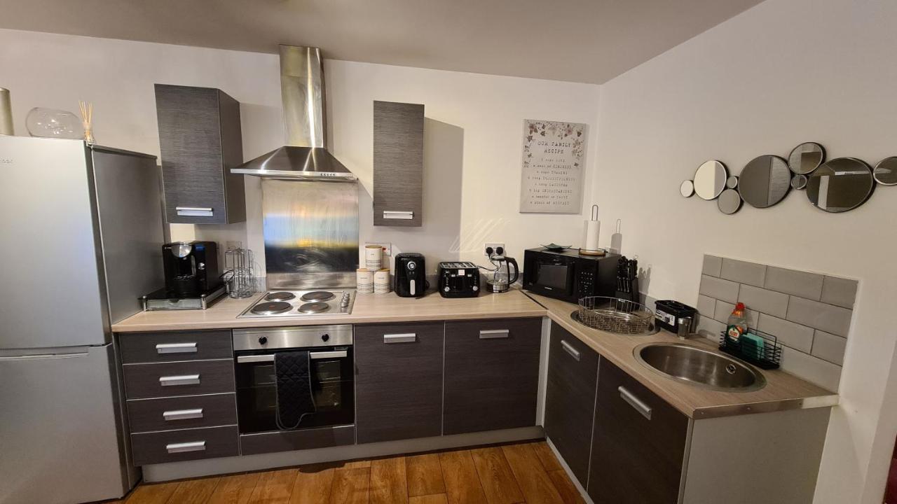 Luxury 2 Bed Apt With Free Wi-Fi & Parking 曼彻斯特 外观 照片