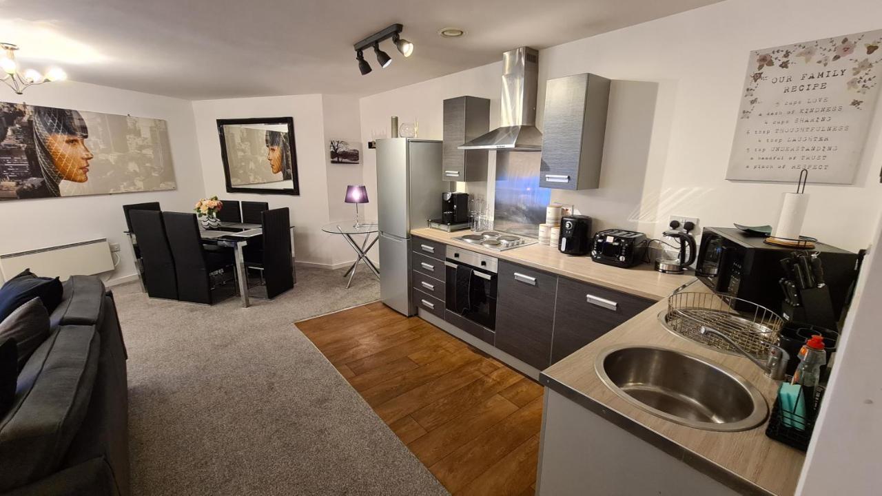 Luxury 2 Bed Apt With Free Wi-Fi & Parking 曼彻斯特 外观 照片